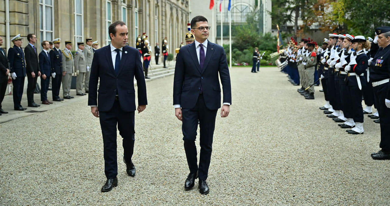 051124 france