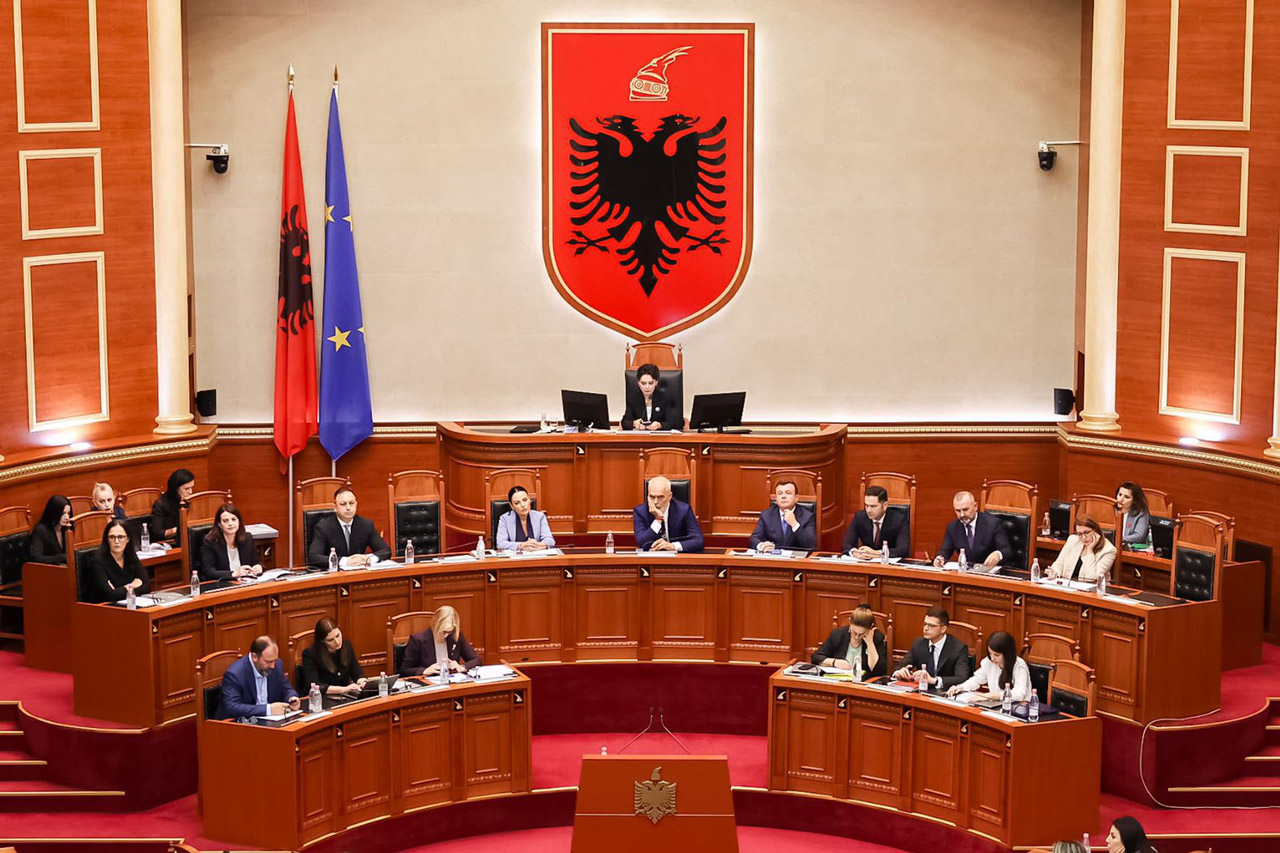parlamenti 120924